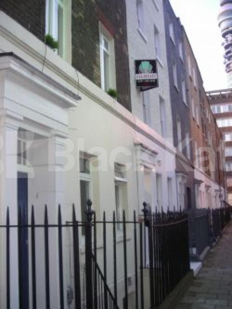 			New instruction, Studio Apartment, 1 bath, 1 reception Flat			 Goodge Street, Tottenham Court Road